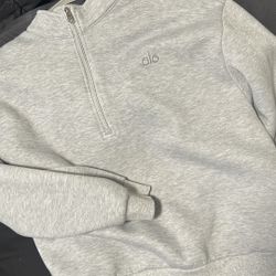 Alo set size small 70$