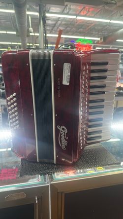 Goodlin Piano Accordion Red
