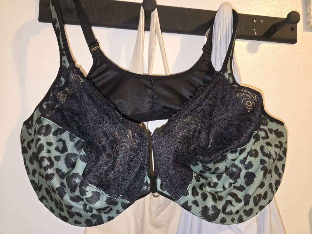 Plus Size Front Close Bra