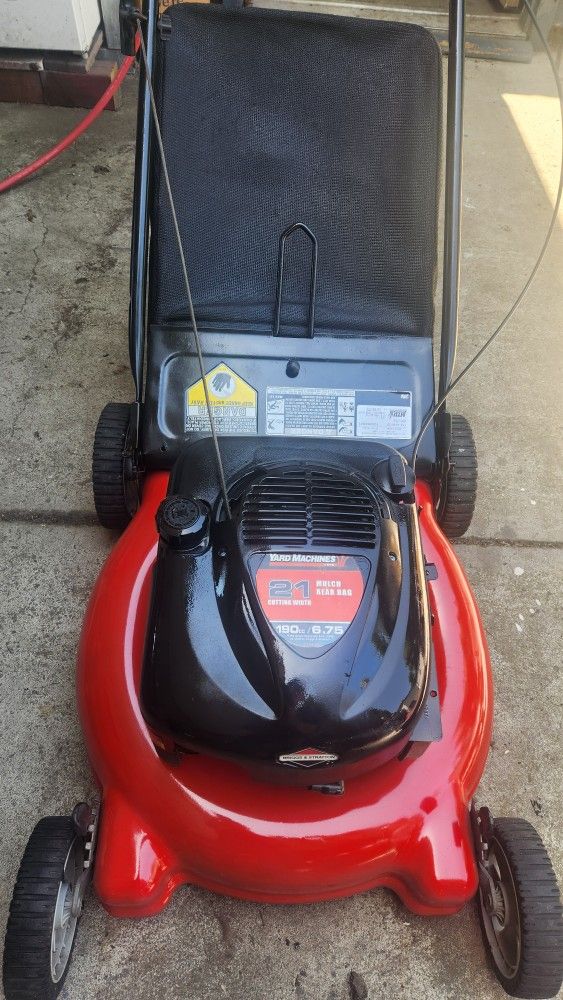 YardMachines 21inch Push Lawn Mower