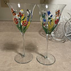 Hand Painted Set (2) Wine Glasses
