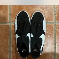 NIKE SB BLAZER LO