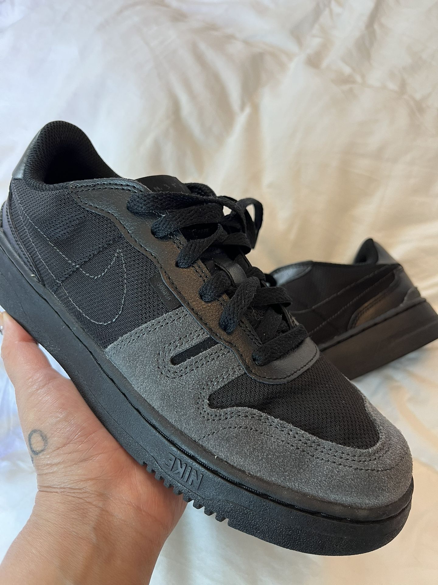 nike squash type women's