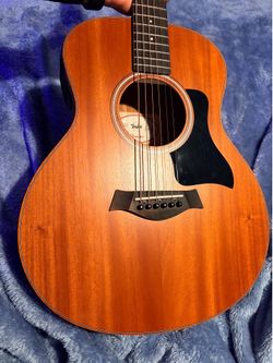 Taylor GS Mini-e Mahogany Acoustic-Electric