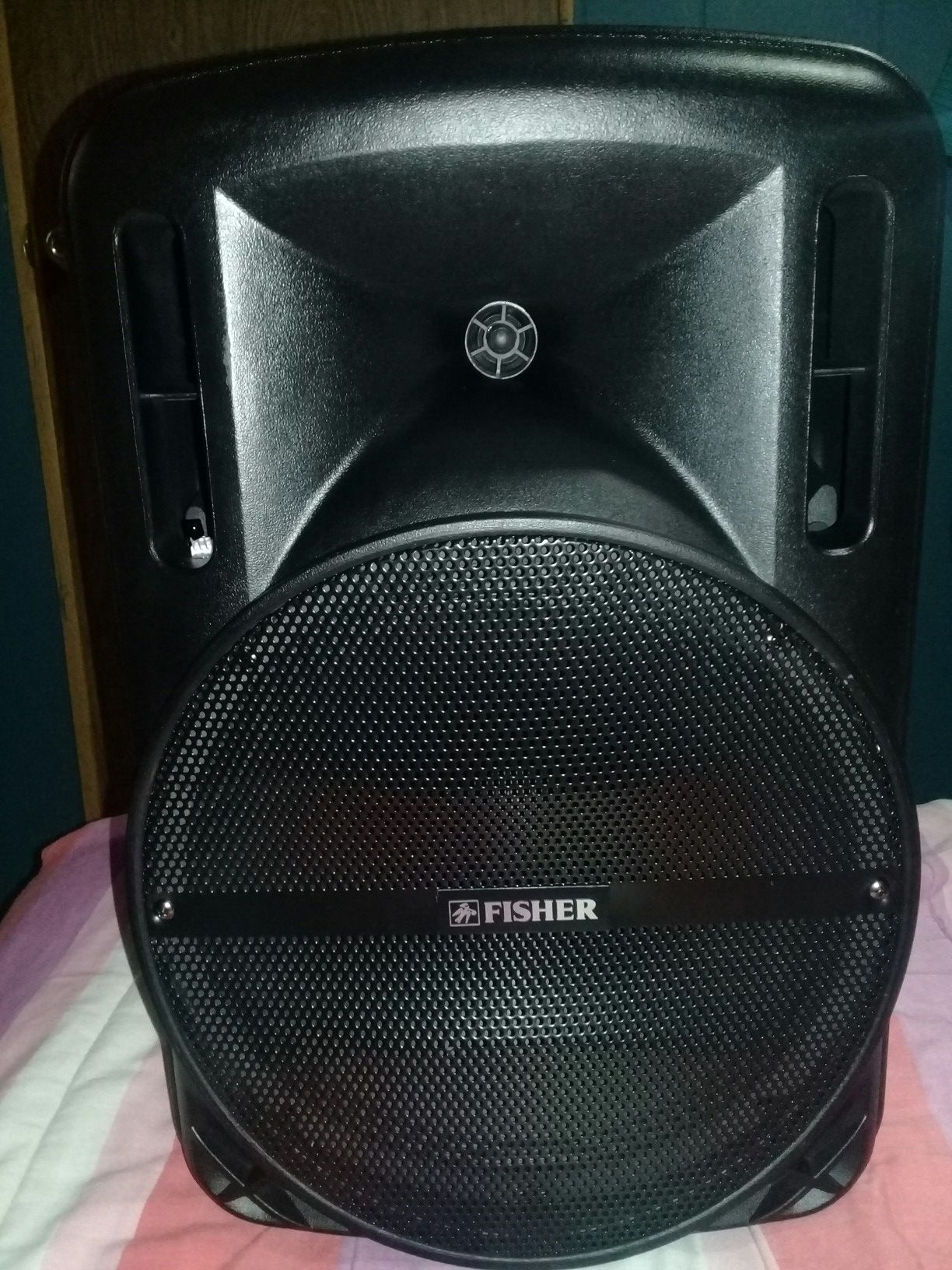 Fisher Speaker rechargable Bluetooth