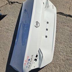 Nissan Altima Trunk Oem  19 To 26