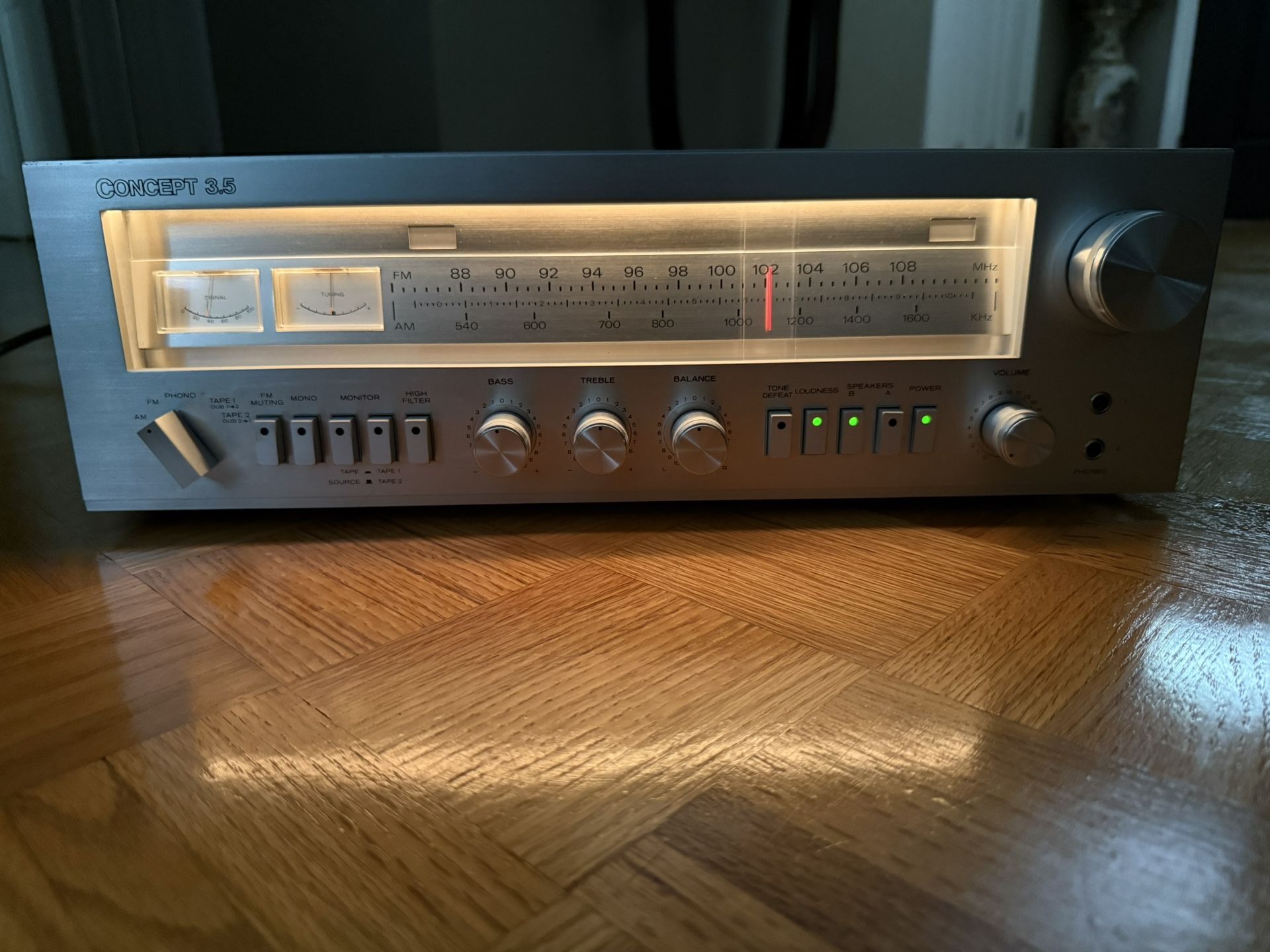 Concept 3.5 Stereo Receiver (Excellent Condition)