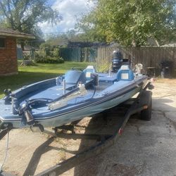 82 Glasstream