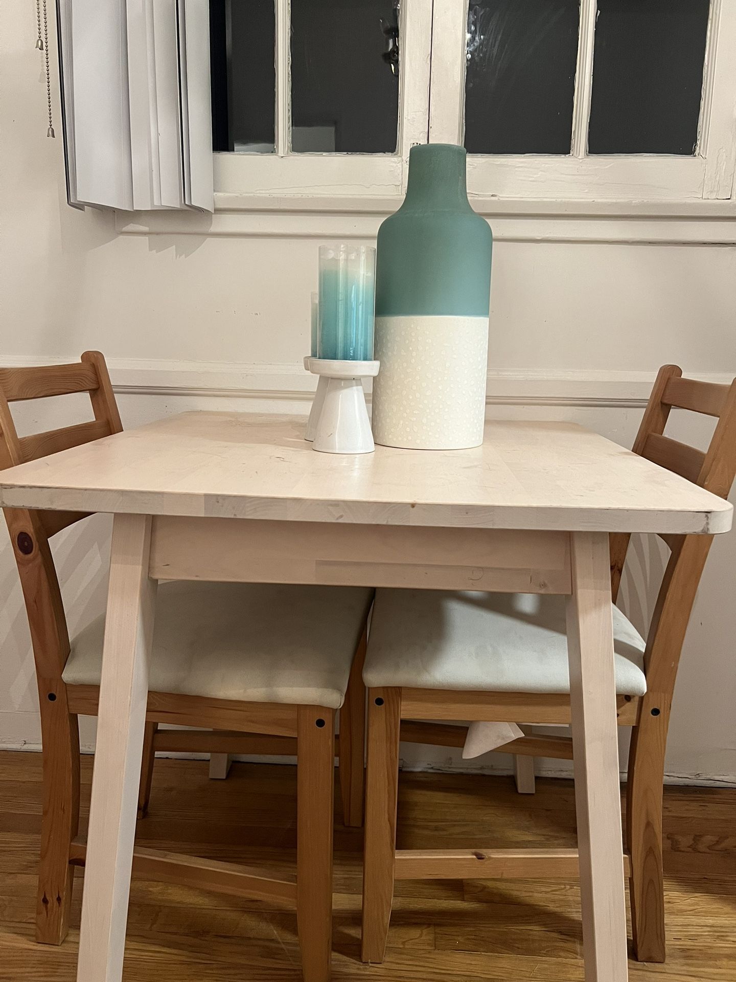 3 Piece Dining Set for Sale in Beverly Hills, CA OfferUp