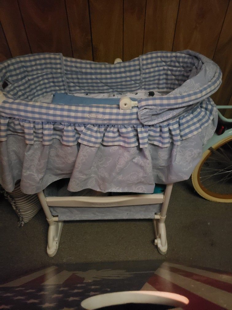 Bassinet 