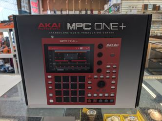 Akai MPC One + Standalone Music Production Center Excellent!!!