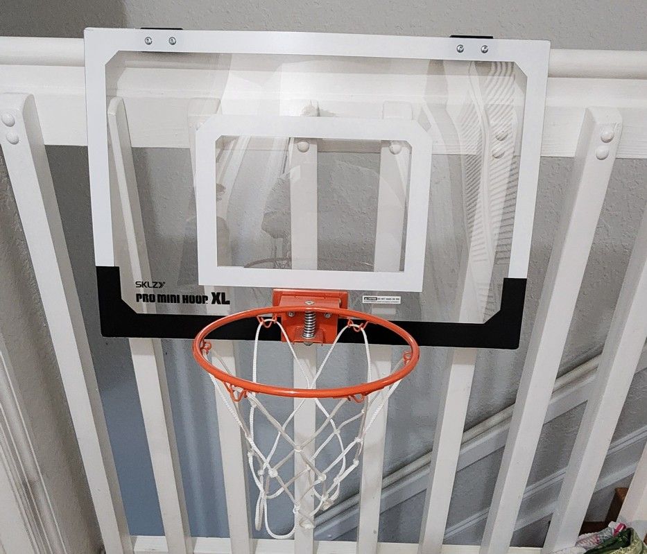 BASKETBALL HOOP FOR DOOR
