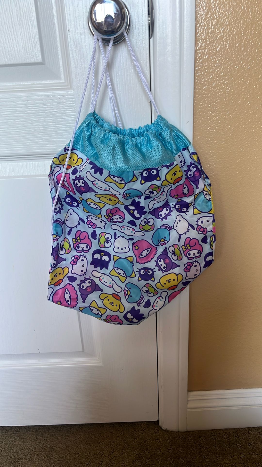 Hello Kitty Tin Backpack New 