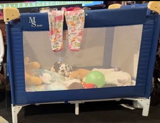 Pack And Play As Shown Small 5x6 Approx