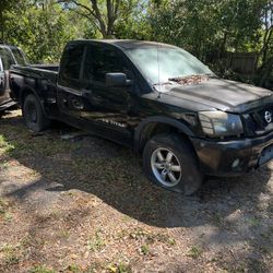 2011 Nissan Titan 4x4 Parting Out Only 