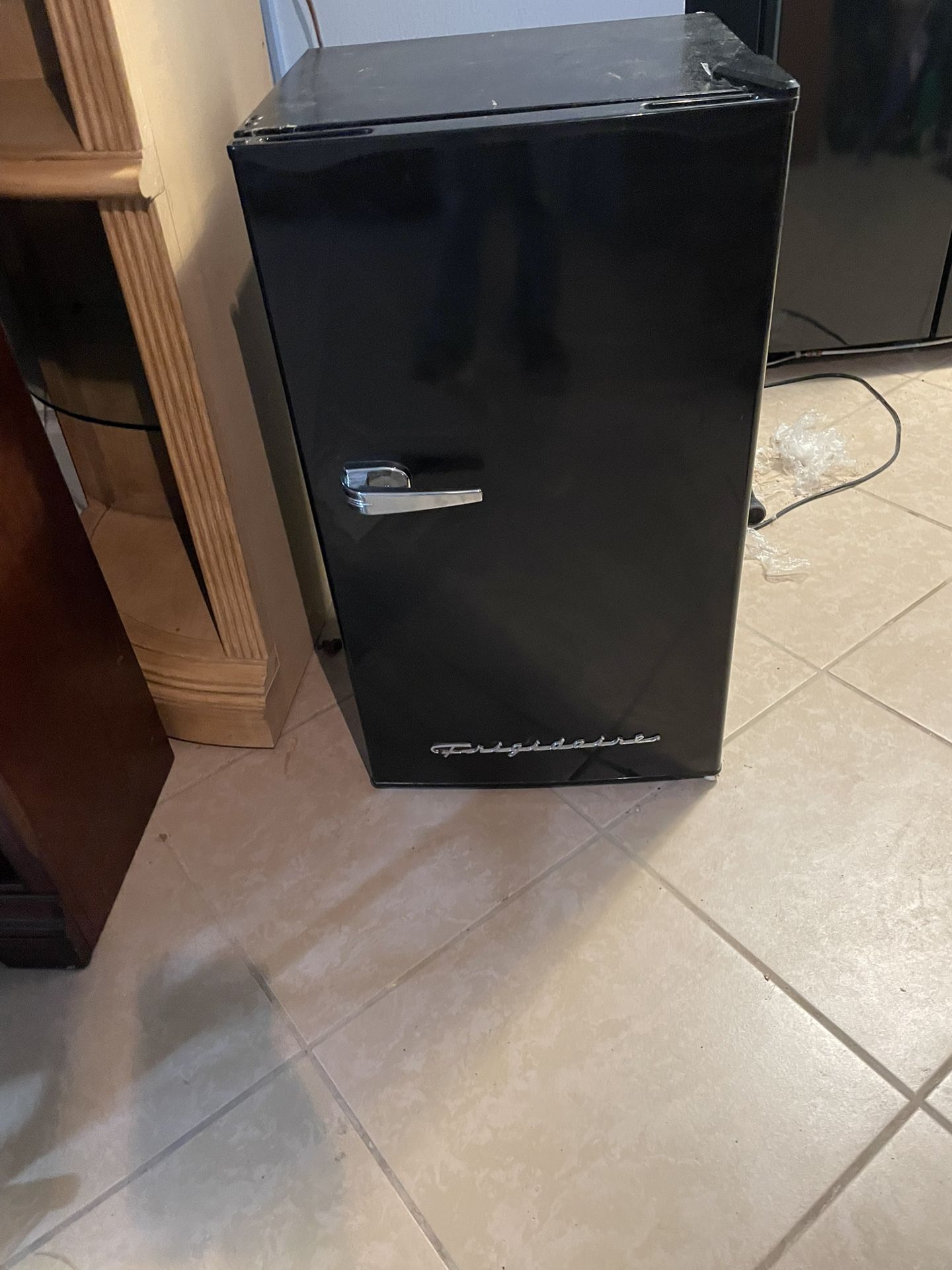 Frigidaire Mini Fridge