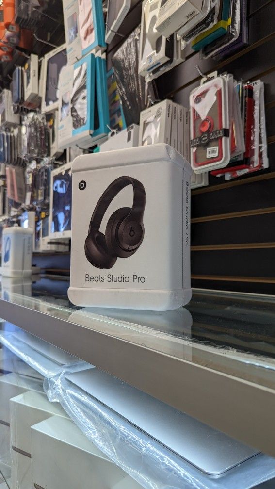 Beats Studio Pro