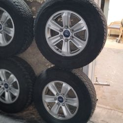Ford 17inch Rims/Tires Like NEW