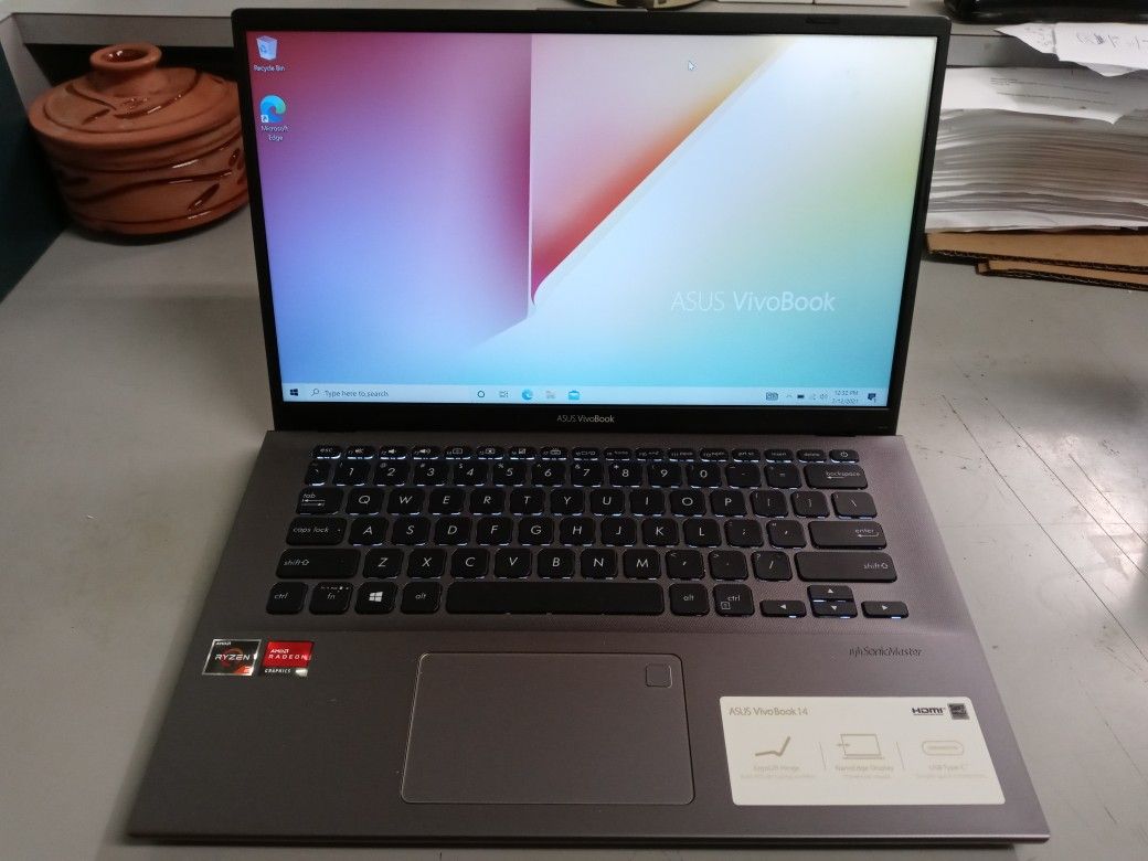 Asus Vivobook 14 AMD Ryzen 3 Windows 10