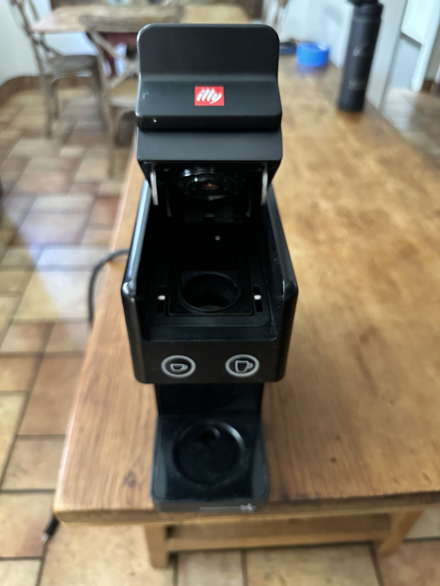 Illy Expresso Machine