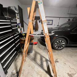 6ft Wood  Ladder