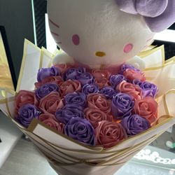 30 Eternal Rose Bouquet With Hello Kitty 