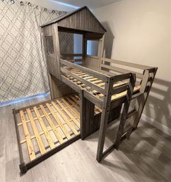 Twin with Full bunk beds