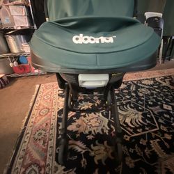 Doona Carseat and Stroller W/ Latch Base
