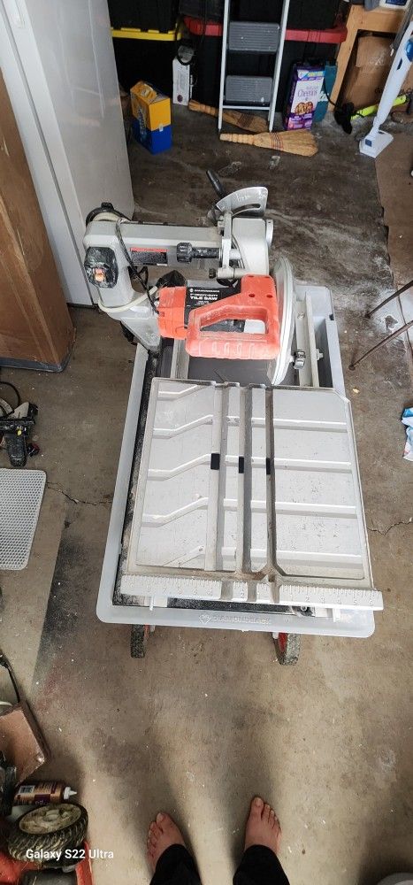 Diamondbacks 7" Table Saw With Standing Table