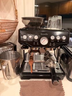 Breville Barista Express Espresso Machine