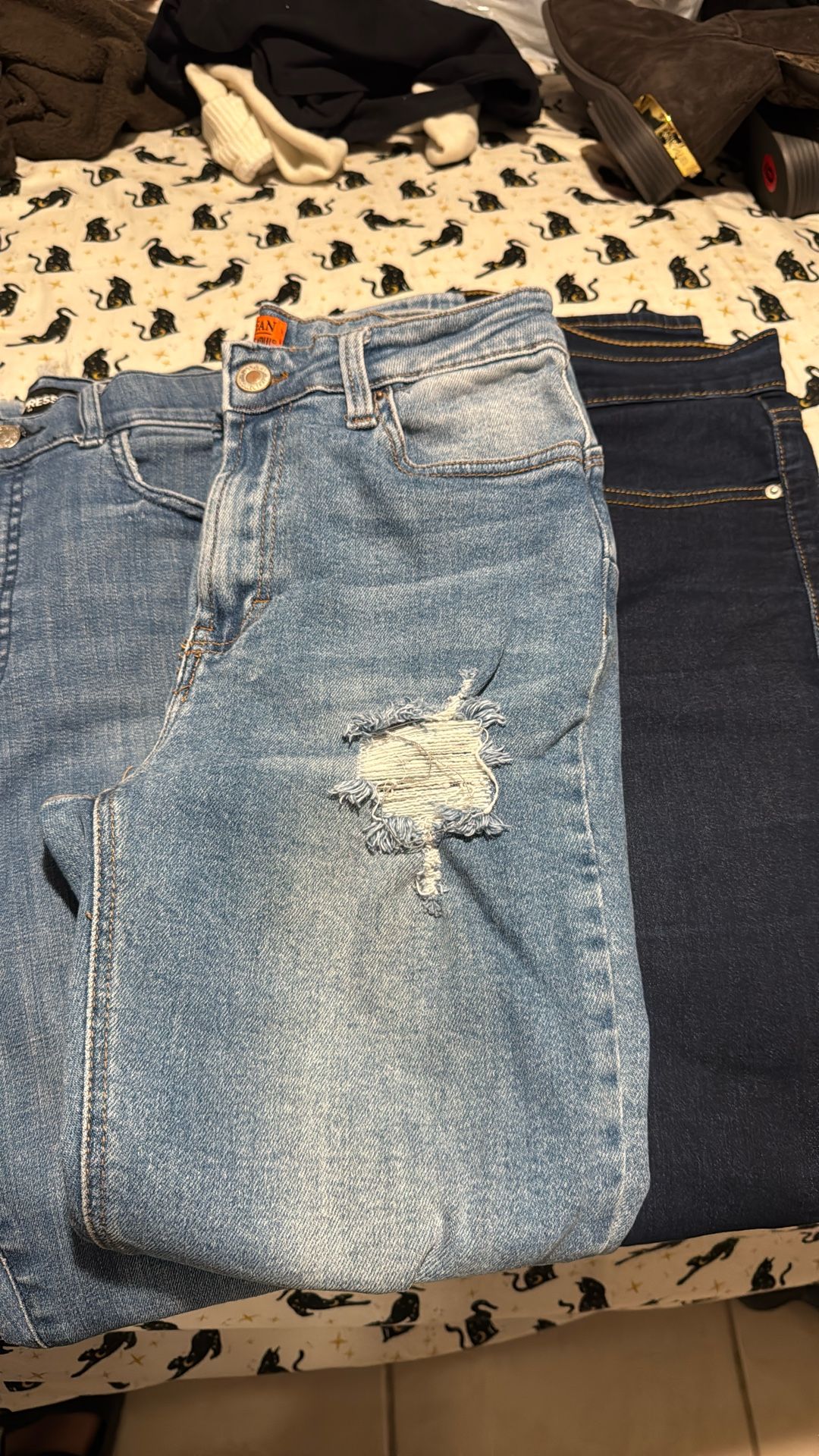 Women Pants Size 8/Exppress Size 9 And Levi’s Size 31