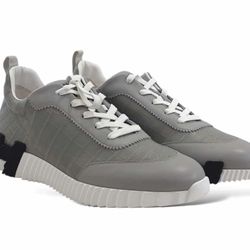 “RARE” NEW! Hermès Bouncing sneaker in a grey and off-white colorway