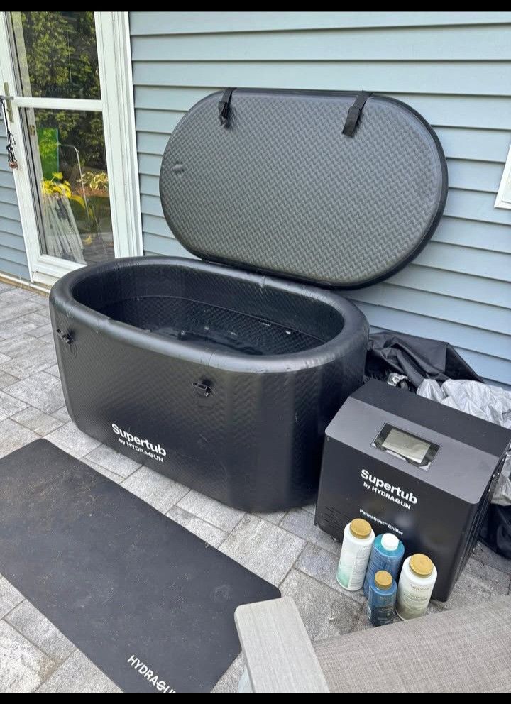 Hydragun-Supertub-(Cold-Plunge-&-Hot-Tub)