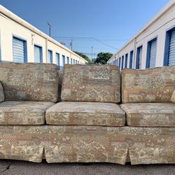 Couch 3 Seats ( Free Delivery )