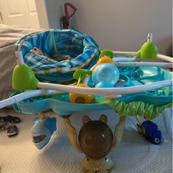 baby bouncer 