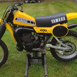1979 Yz400