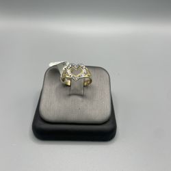 10 KT REAL GOLD RING 