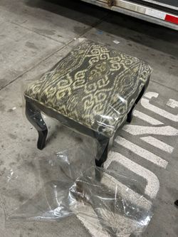 Vintage Vanity Ottoman – Cabriole Legs – Ikat Upholstery