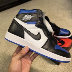 Jordan 1s, 10.5M (check out my page 🔥) 