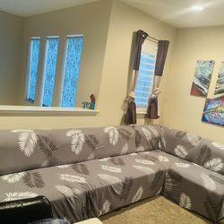 Sectional With Cover 
