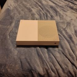 Xbox One S And Cables And Wired Controller  With Unopened 2 Rechargeable Battery Packs 