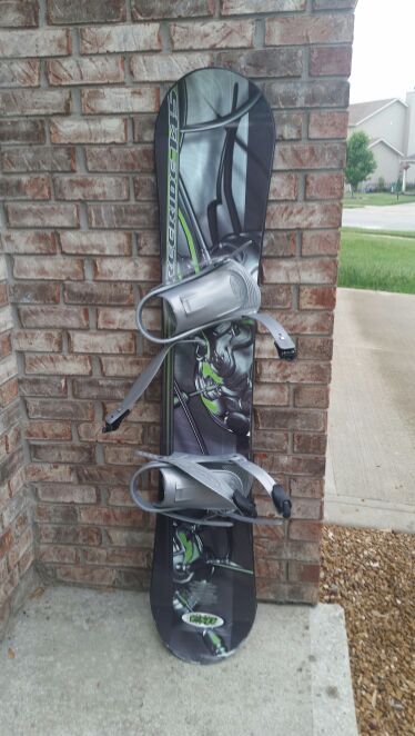 Reduced! ESP FREERIDE 145 SNOWBOARD with bindings