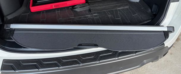 Subaru privacy blind and cargo protection