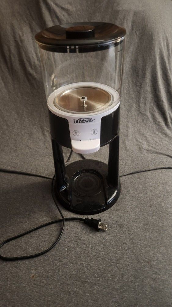 Dr. Brown's Insta-Prep Warm Water Dispenser.