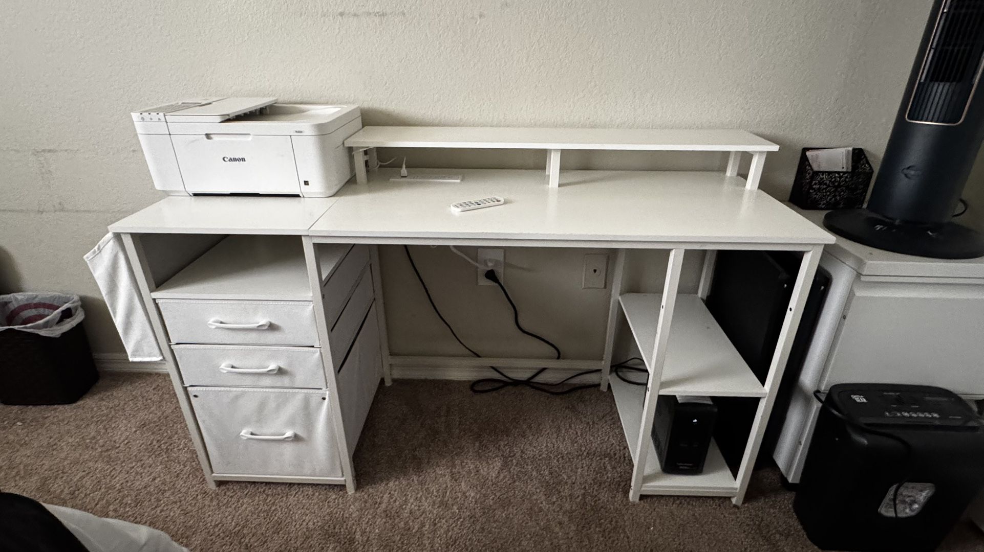 Computer desk