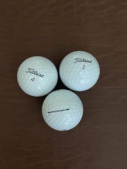 Titleist Tour Distance Golf Balls - Used