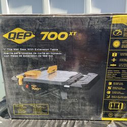 QEP 700XT 3/4 HP Wet Tile Saw with 7 in. Blade and Table Extension