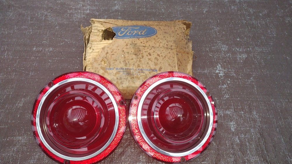 FORD OEM NOS Tailights Thunderbird Rear 1962 SAE-TSBD-62