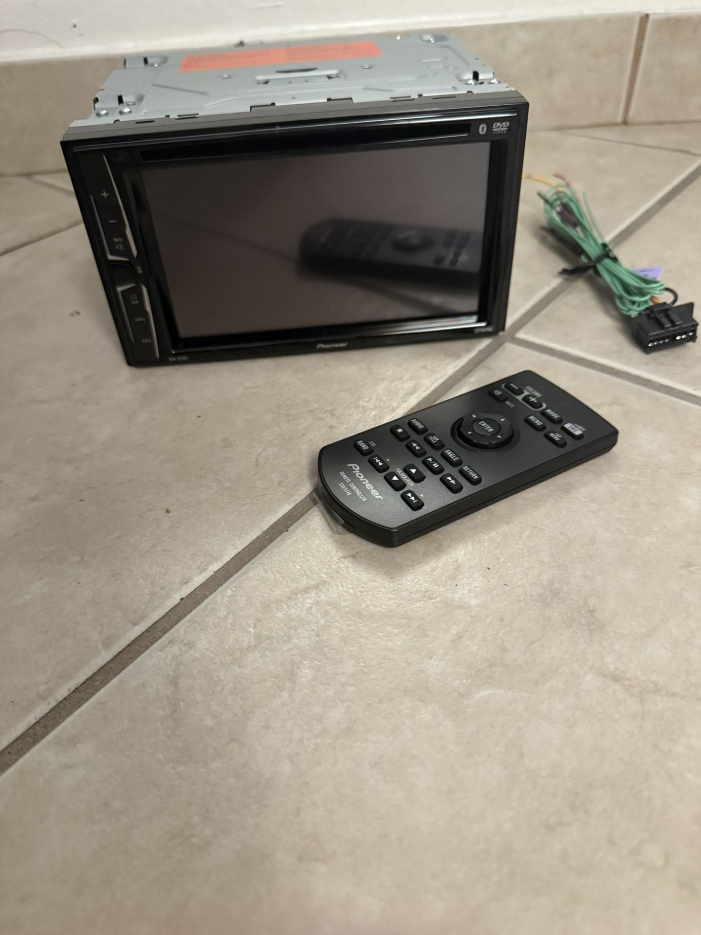 Pioneer AVH-220EX Multimedia DVD Receiver