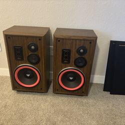 Cerwin Vega  AT-12 AT12 Speakers Model Floor Standing 